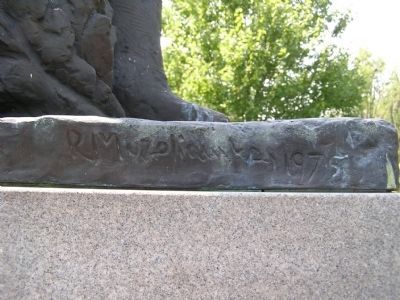 Close up of the Sculptor's signature in 1975 image. Click for full size.