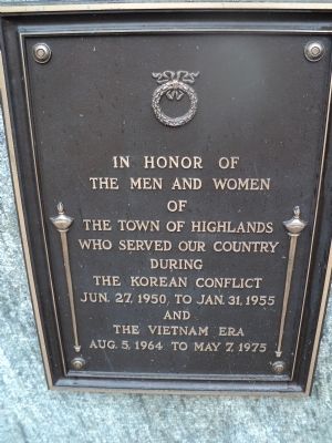Highlands Korea & Vietnam Memorial Marker image. Click for full size.