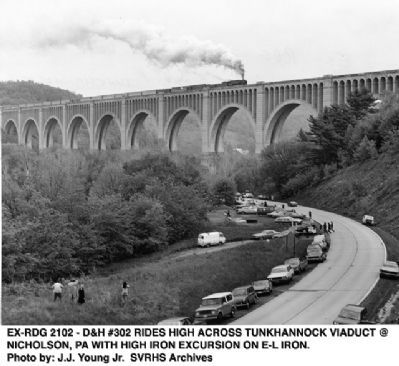 Tunkhannock Viaduct image. Click for full size.