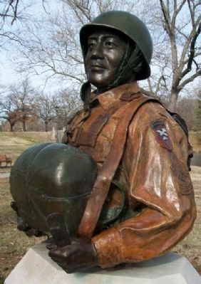 555th Parachute Infantry Company Bust image. Click for full size.