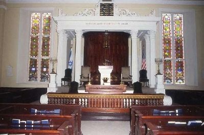 Kahal Kadosh Beth Elohim Synagogue, Interior-Bimah image. Click for full size.