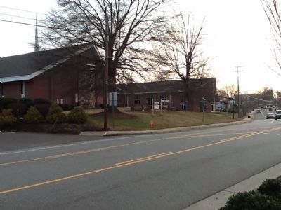 Lewisville United Methodist Church image. Click for full size.