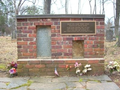 Graves of Squire and Sarah Boone image. Click for full size.