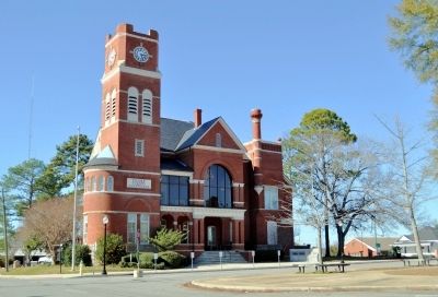 Dooly County Courthouse and Marker image. Click for full size.