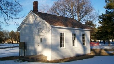 Oldest Remaining School House and Marker image. Click for full size.