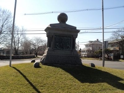 Roger Ludlow Monument image. Click for full size.