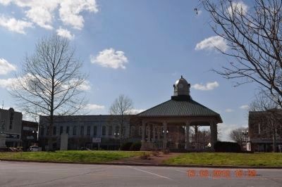 Public Square Bandstand image. Click for full size.