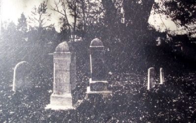 Photo of Lincoln Cemetery on Marker image. Click for full size.