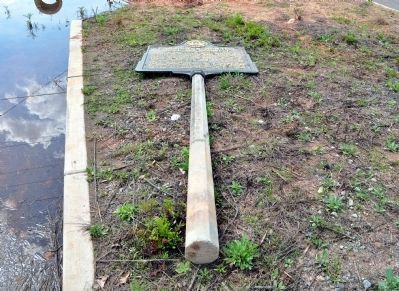 Garrard & Newton Move on Roswell Marker image. Click for full size.