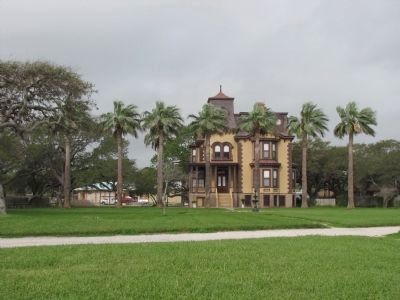 Fulton Mansion image. Click for full size.