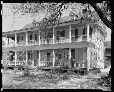 66 Bull Street The John Cart House image. Click for full size.