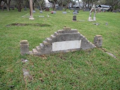 John Fagan gravesite - Marker is on far side and not visible image. Click for full size.