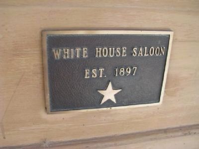 White House Saloon image. Click for full size.