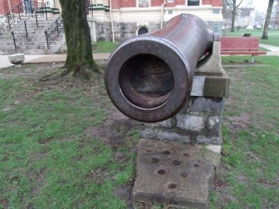 Muzzle - - 1865 Courthouse Cannon. Click for full size. Muzzle - - 1865 Courthouse Cannon image. Click for full size.