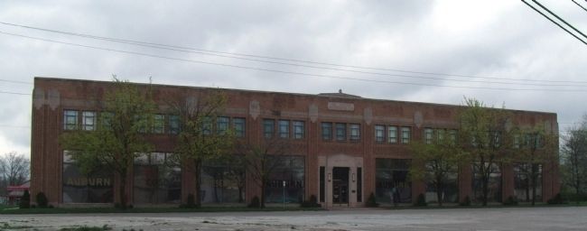 Front of Auburn Automobile Company Museum image. Click for full size.