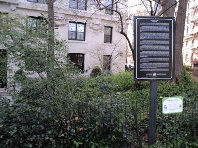 Marker on Riverside Drive image. Click for full size.