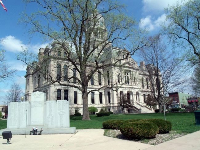 Kosciusko County Courthouse -and- War Memorial Marker image. Click for full size.
