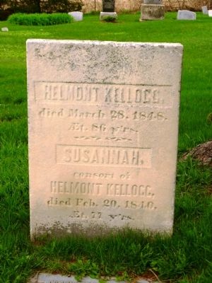 Helmont and Susannah Kellogg Grave Stone image. Click for full size.