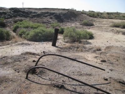 Lakeview Gusher Pipe. Click for full size. Lakeview Gusher Pipe image. Click for full size.