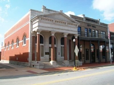 Benton County National Bank and Marker. Click for full size. Benton County National Bank and Marker image. Click for full size.
