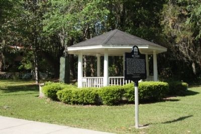 Micanopy Marker located at the gazebo image. Click for full size.