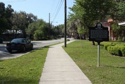 Micanopy Marker looking west along NE 1st Street image. Click for full size.