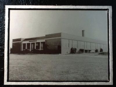 Photo on Oak Ridge Public School Marker image. Click for full size.
