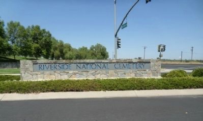 Riverside National Cemetery image. Click for full size.