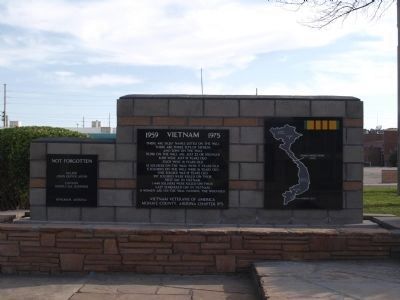 Kingman Veteran's Memorial - Vietnam image. Click for full size.