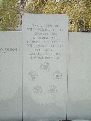 Willamsburg County Veterans Monument Marker Reverse Center image. Click for full size.