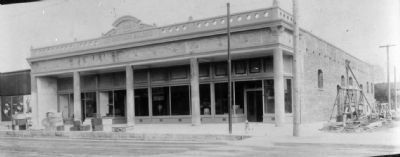 Lee Bros. Building Under Construction image. Click for full size.