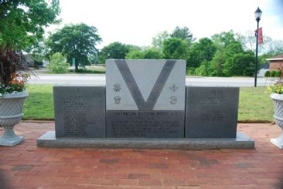 Iva Veterans Monument image. Click for full size.