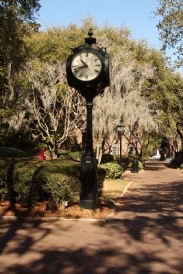 College of Charleston Campus Clock, Class of 1998 image. Click for full size.