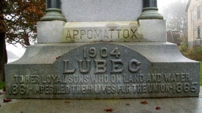 Civil War Memorial North Face. Click for full size. Civil War Memorial North Face image. Click for full size.