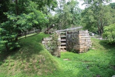 Lock 36 image. Click for full size.