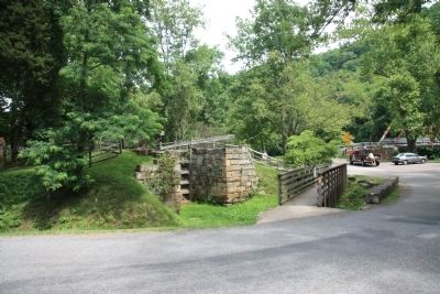 Lock 36 image. Click for full size.
