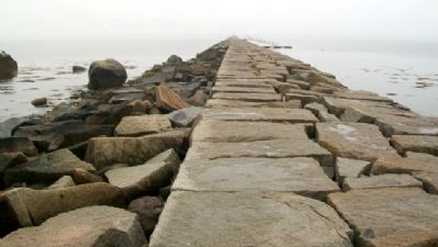 Rockland Harbor Breakwater image. Click for full size.