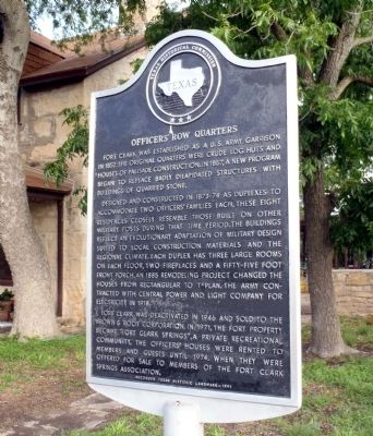 Officers' Row Quarters Marker image. Click for full size.