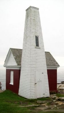 Bell House and Marker. Click for full size. Bell House and Marker image. Click for full size.