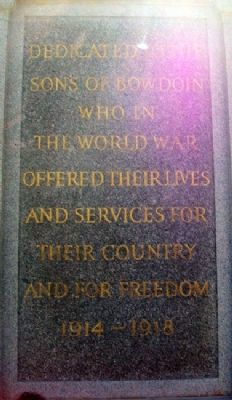 Bowdoin College World War Memorial image. Click for full size.