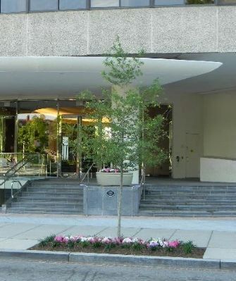 Watergate Office Building - entrance off New Hampshire Ave. NW image. Click for full size.