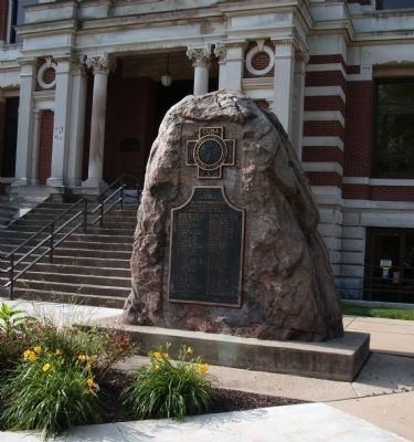 Other View - - Johnson County Spanish American War Honor Roll Marker image. Click for full size.