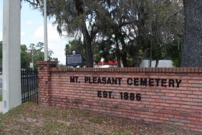 Mount Pleasant United Methodist Church cemetery image. Click for full size.