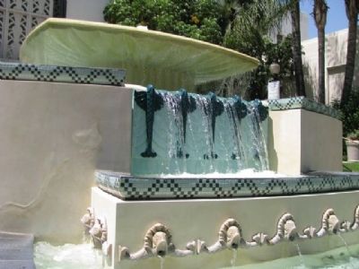 Burbank City Hall Fountain image. Click for full size.