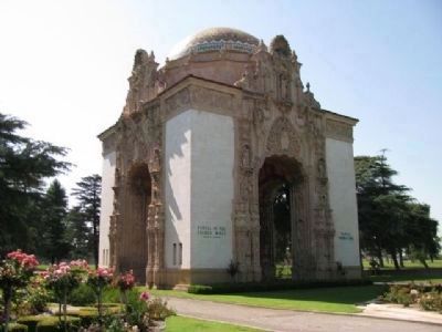 Portal of the Folded Wings image. Click for full size.