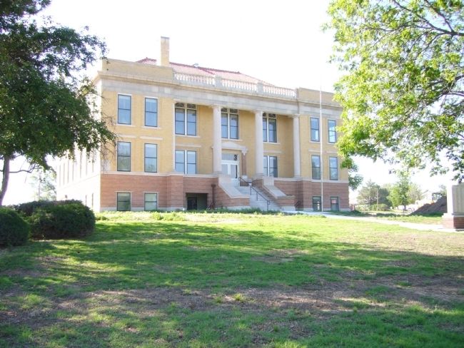Roberts County Courthouse image. Click for full size.
