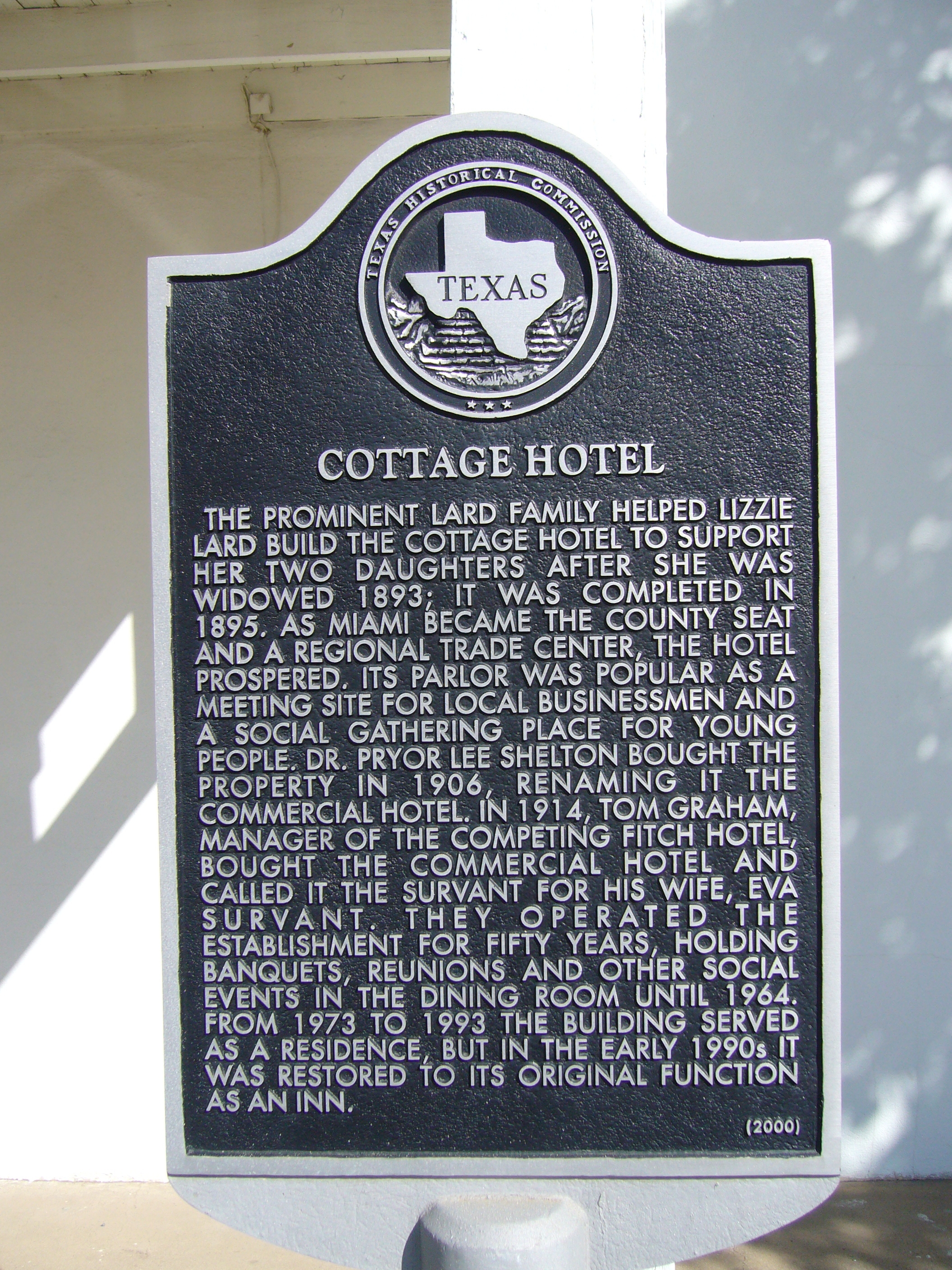 Cottage Hotel Marker