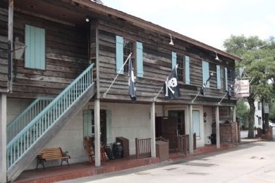 The Old Pirates House, northside and enterance image. Click for full size.
