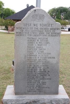 "Lest We Forget" Marker in new location. image. Click for full size.