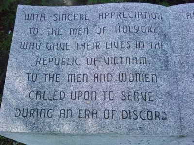 Text on Center Monument image. Click for full size.